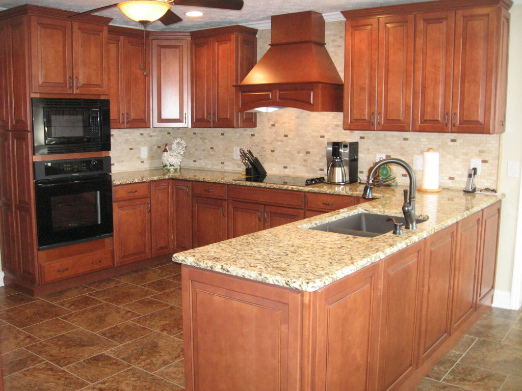 205 Lakeview Lane Oak Ridge, TN 37830 - Photo 3 of 37 Granite Counters/Custom Backsplash