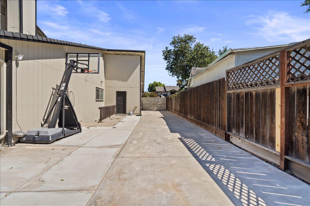 770 Mulholand Drive Ripon, CA 95366 - Photo 24 of 44