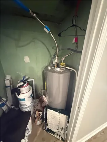 $194,900 | 3422 East 54 Street, Kansas City, MO 64130