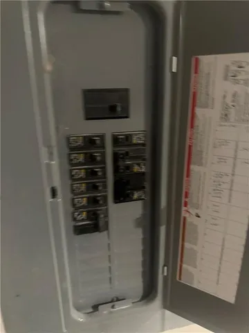 $194,900 | 3422 East 54 Street, Kansas City, MO 64130