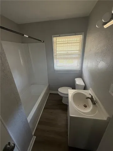 $194,900 | 3422 East 54 Street, Kansas City, MO 64130