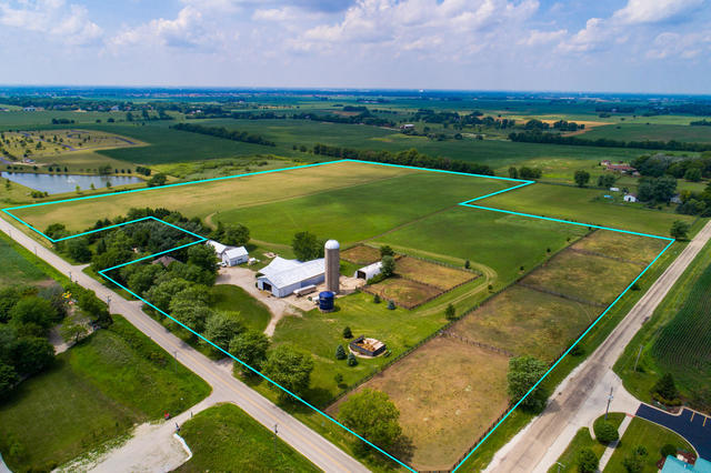 1111 Simons Road Oswego, IL 60543 - Photo 26 of 37 a view of a lake with a ocean view