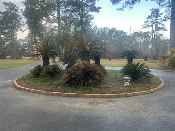 $399,000 | 11042 Pine Ridge Circle, Bogalusa, LA 70427