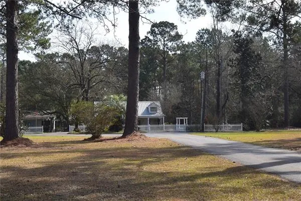 $399,000 | 11042 Pine Ridge Circle, Bogalusa, LA 70427