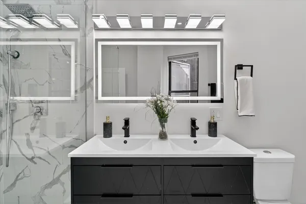 $575,000 | 6150 South Ingleside Avenue, Chicago, IL 60637