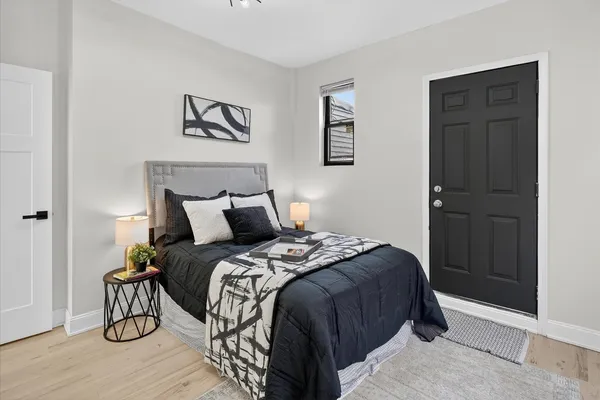 $575,000 | 6150 South Ingleside Avenue, Chicago, IL 60637