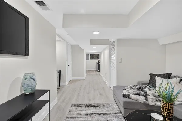 $575,000 | 6150 South Ingleside Avenue, Chicago, IL 60637
