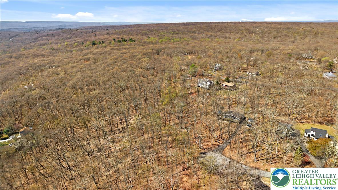 214 Mockingbird Court Bushkill, PA 18324 - Photo 26 of 40 a view of city and an ocean