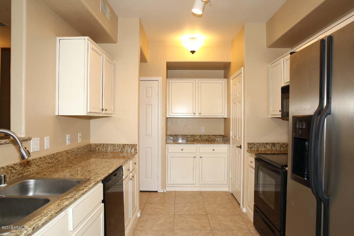 Regatta Pointe Kitchen