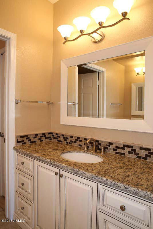 435 West Rio Salado Parkway, Unit 230 Tempe, AZ 85281 - Photo 8 of 18 New His_Master_Bath