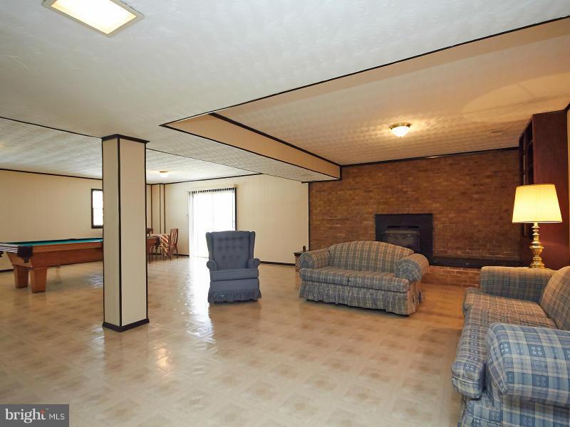 7205 Ridgeway Drive Manassas, VA 20112 - Photo 25 of 29 Basement