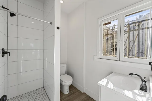 $1,100 | 1616 South Norton Avenue, Los Angeles, CA 90019