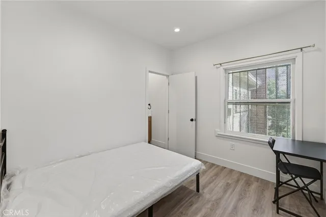 $1,100 | 1616 South Norton Avenue, Los Angeles, CA 90019