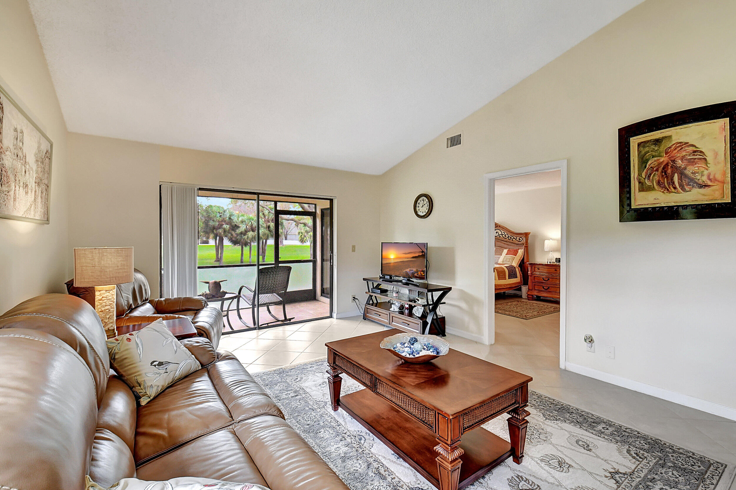 3083 Inglewood Terrace Boca Raton, FL 33431 - Photo 11 of 48 living room