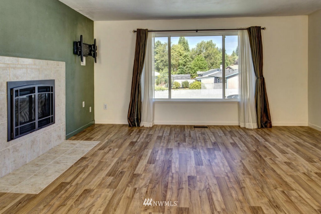 508 212th Street Southwest Bothell, WA 98021 - Photo 8 of 25