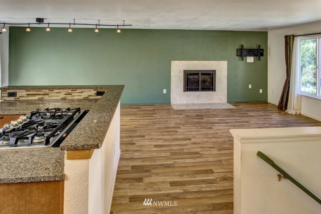 508 212th Street Southwest Bothell, WA 98021 - Photo 9 of 25