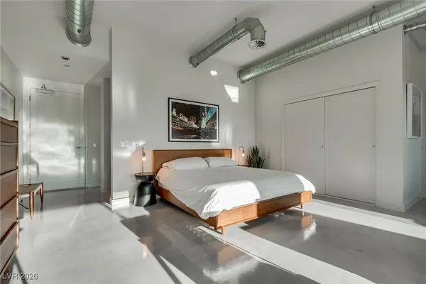 $2,900 | 200 Hoover Avenue, Unit 1502, Las Vegas, NV 89101