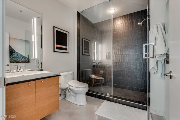 $2,900 | 200 Hoover Avenue, Unit 1502, Las Vegas, NV 89101