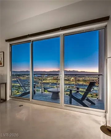$2,900 | 200 Hoover Avenue, Unit 1502, Las Vegas, NV 89101