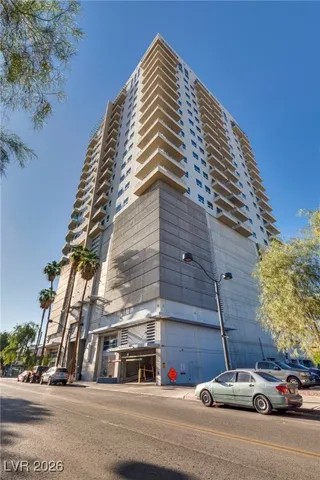 $3,000 | 200 Hoover Avenue, Unit 1502, Las Vegas, NV 89101