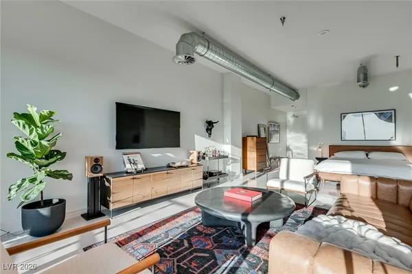 $2,900 | 200 Hoover Avenue, Unit 1502, Las Vegas, NV 89101