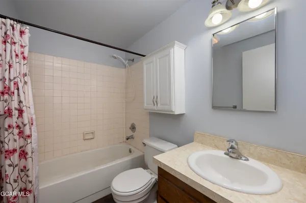 $648,000 | 260 Christiansen Avenue, Granby, CO 80446