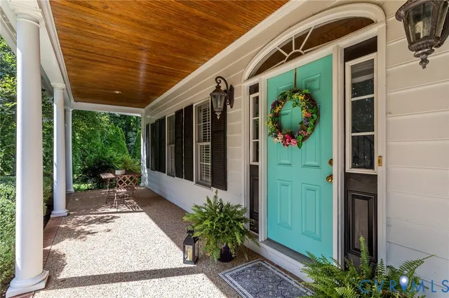 $840,000 | 2019 Sycamore Creek Drive, Manakin-Sabot, VA 23103