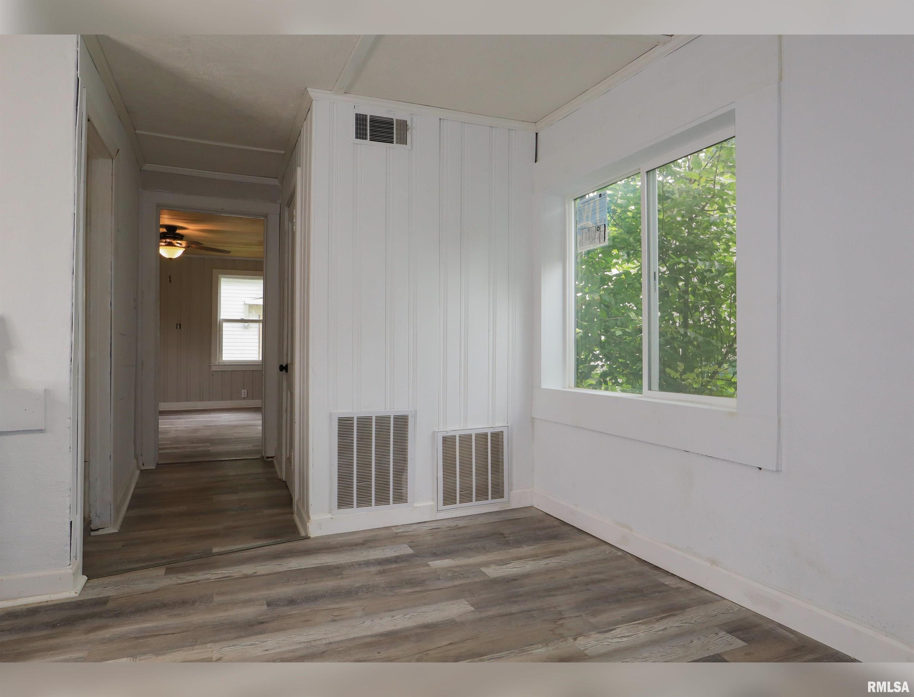 129 East Sangamon Avenue Springfield, IL 62702 - Photo 15 of 17 Gallery Image 15