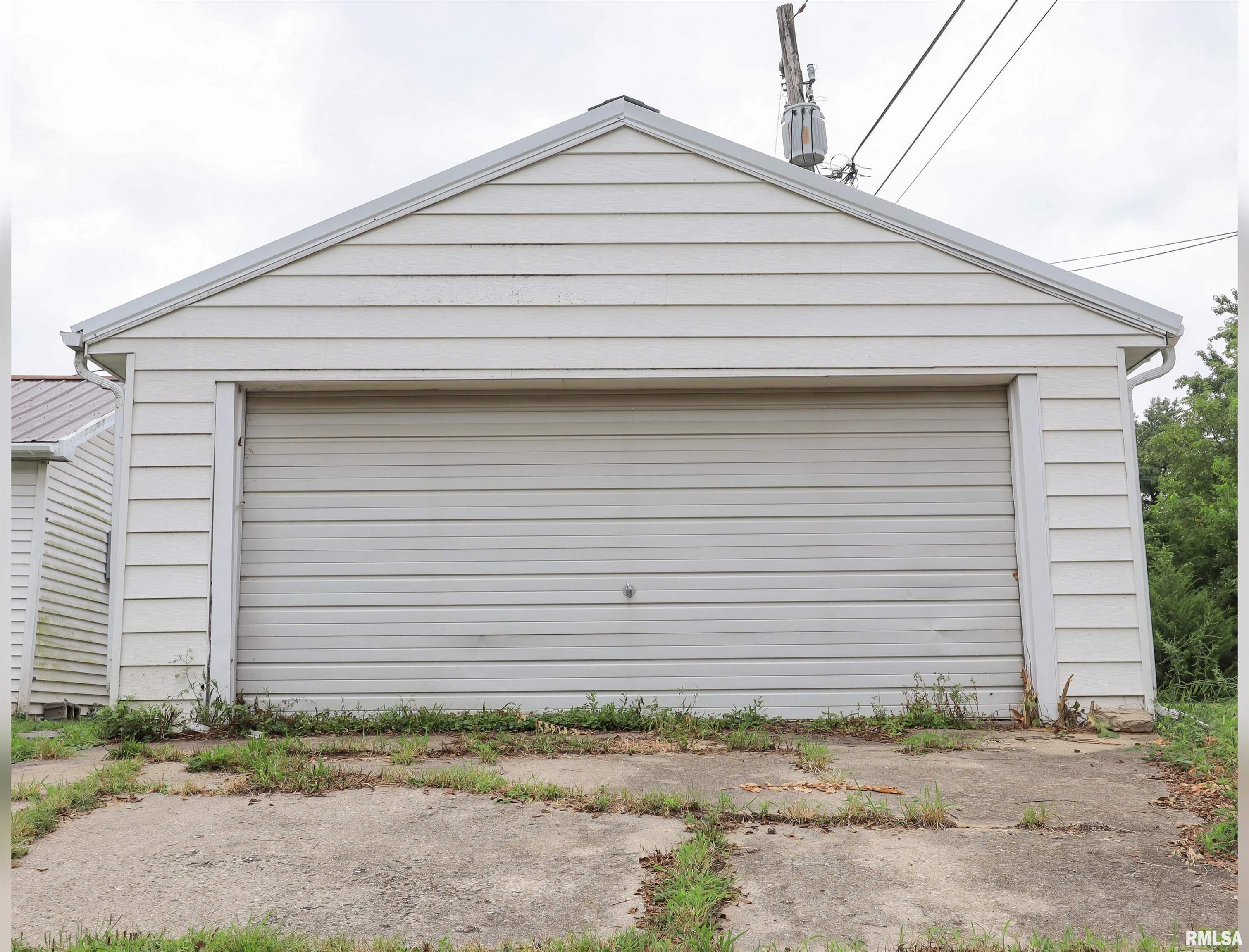 129 East Sangamon Avenue Springfield, IL 62702 - Photo 16 of 17 Gallery Image 16