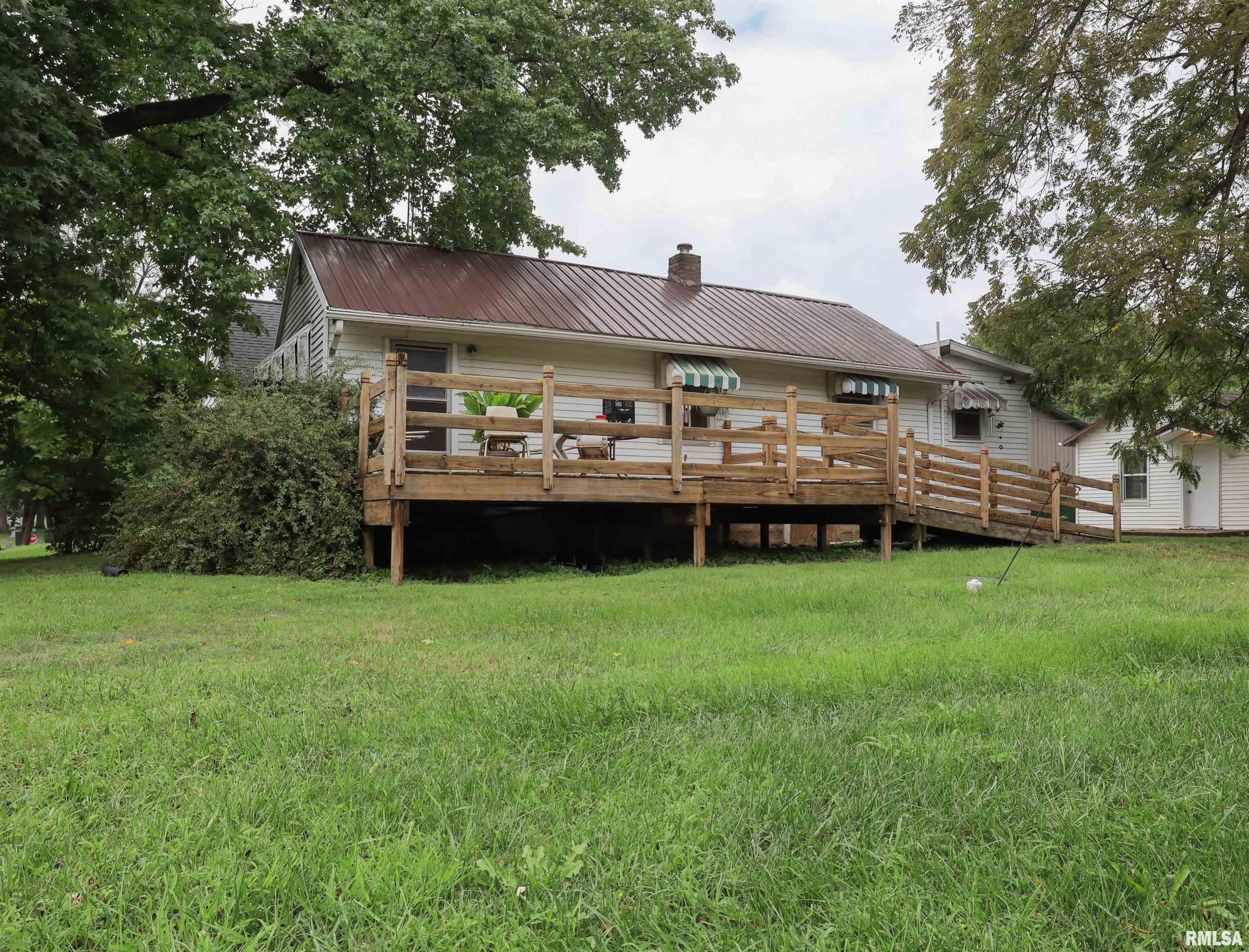 129 East Sangamon Avenue Springfield, IL 62702 - Photo 17 of 17 Gallery Image 17