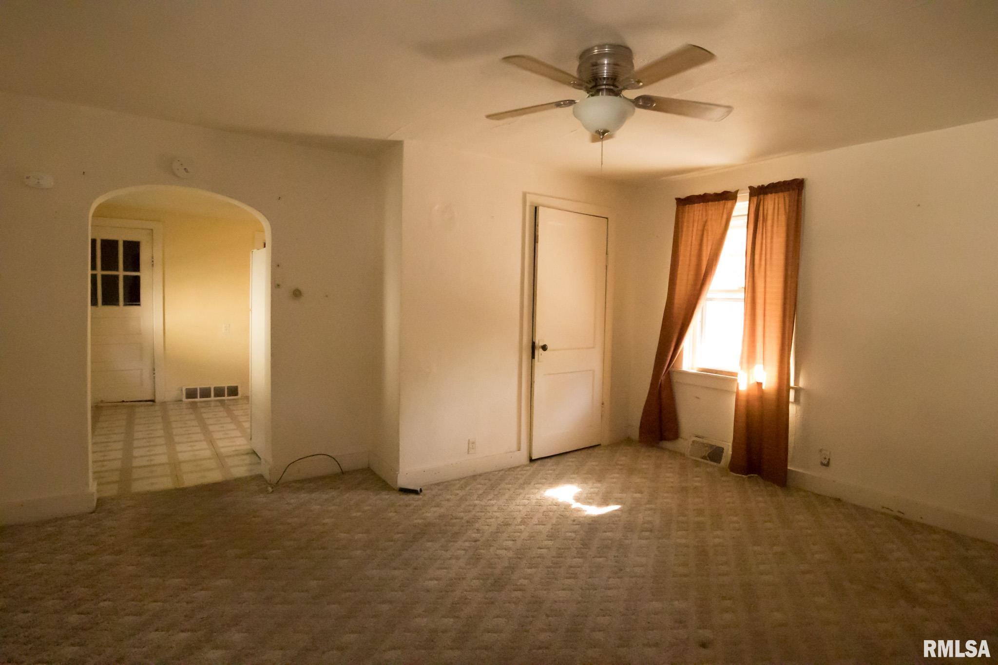 129 East Sangamon Avenue Springfield, IL 62702 - Photo 8 of 17 Gallery Image 8
