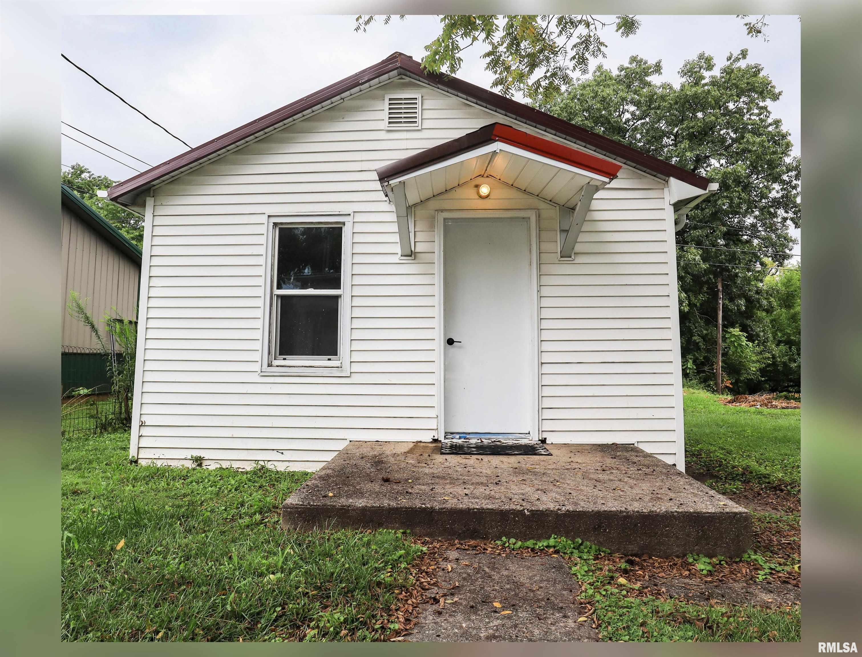 129 East Sangamon Avenue Springfield, IL 62702 - Photo 9 of 17 Gallery Image 9