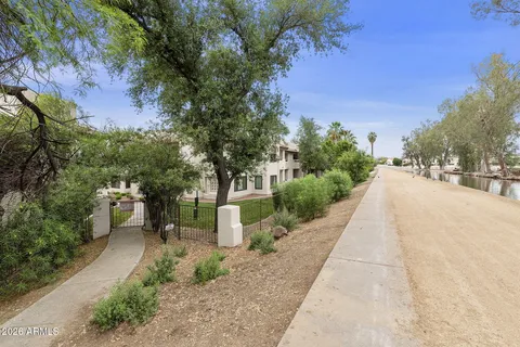 $289,999 | 750 East Northern Avenue, Unit 2051, Phoenix, AZ 85020