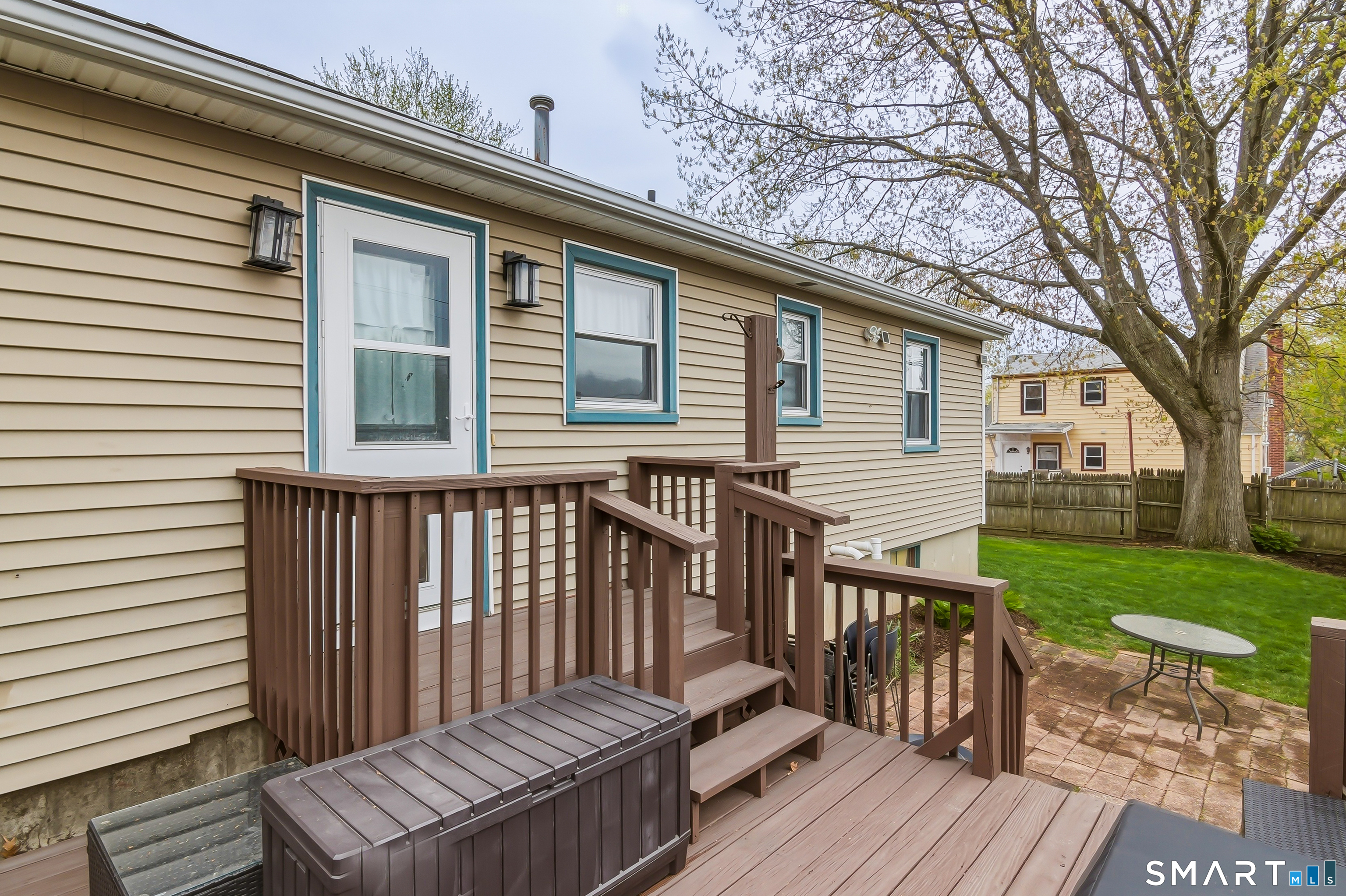 81 Dodd Avenue Bridgeport, CT 06606 - Photo 33 of 40