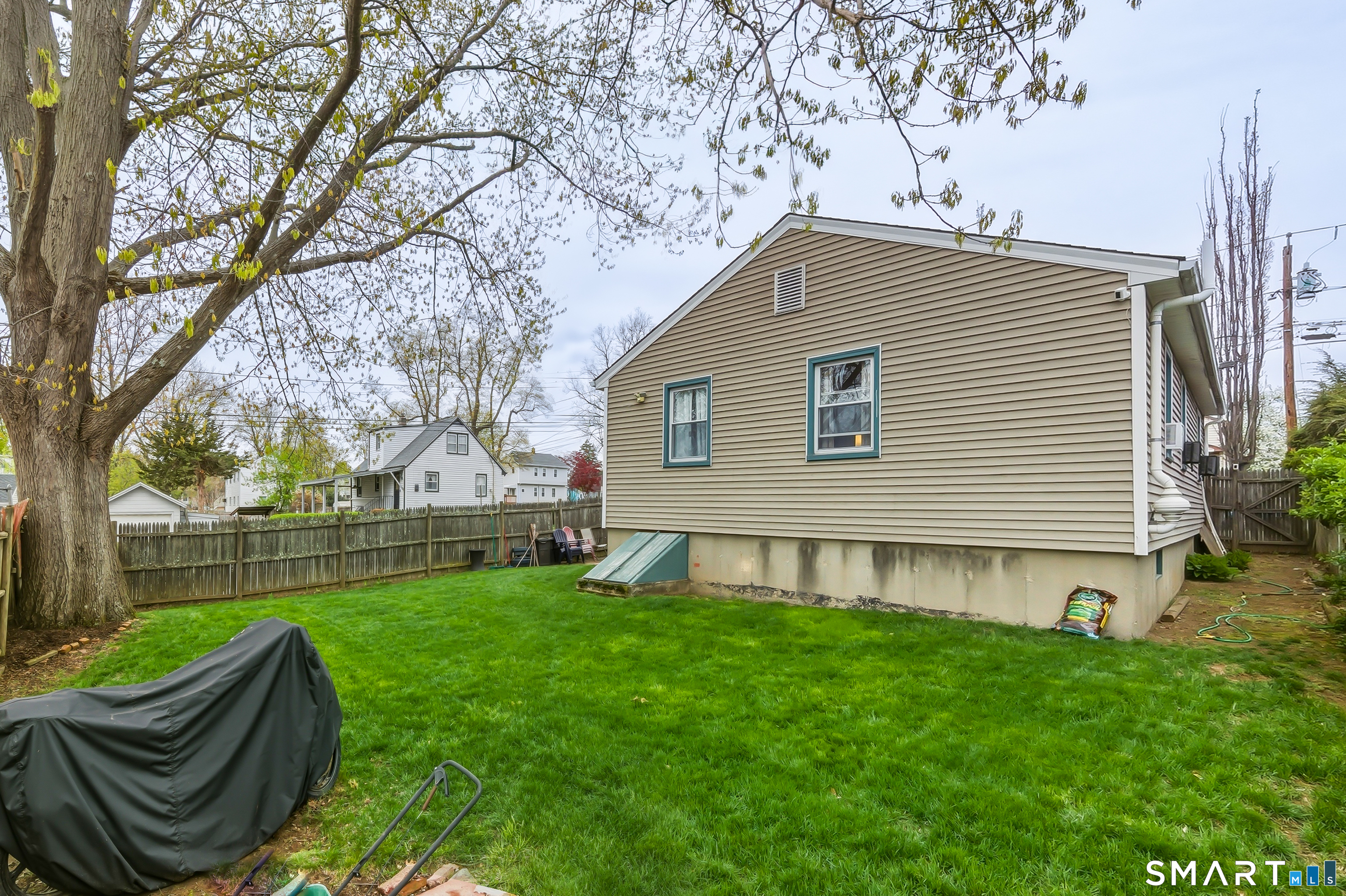 81 Dodd Avenue Bridgeport, CT 06606 - Photo 37 of 40