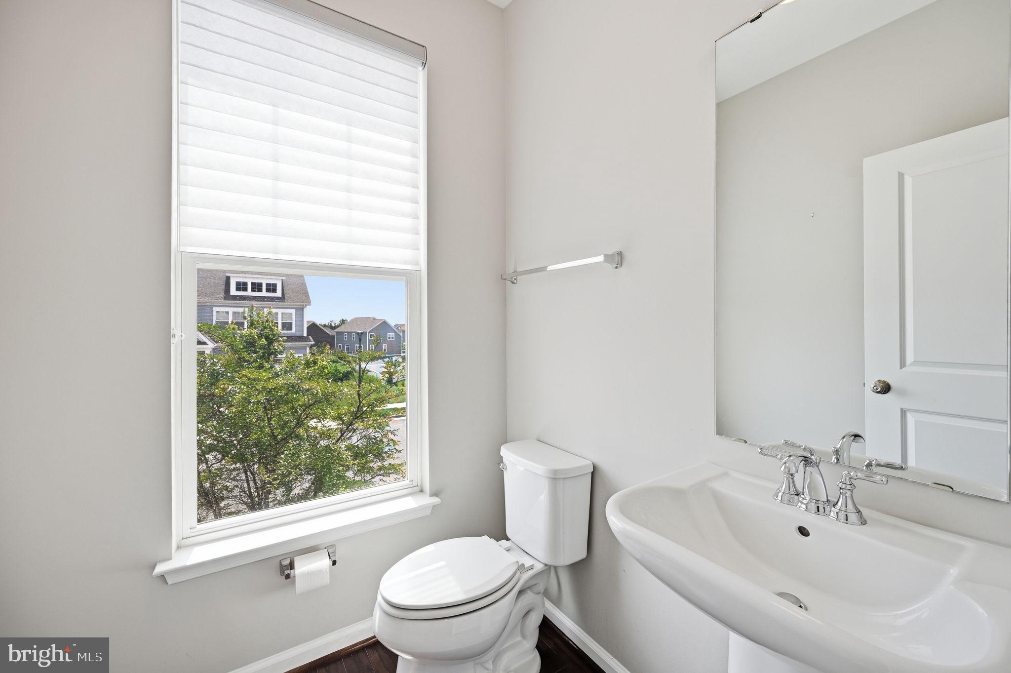 650 Aspen Road, Unit 108 Stafford, VA 22554 - Photo 10 of 26 Bright and airy bathroom retreat.