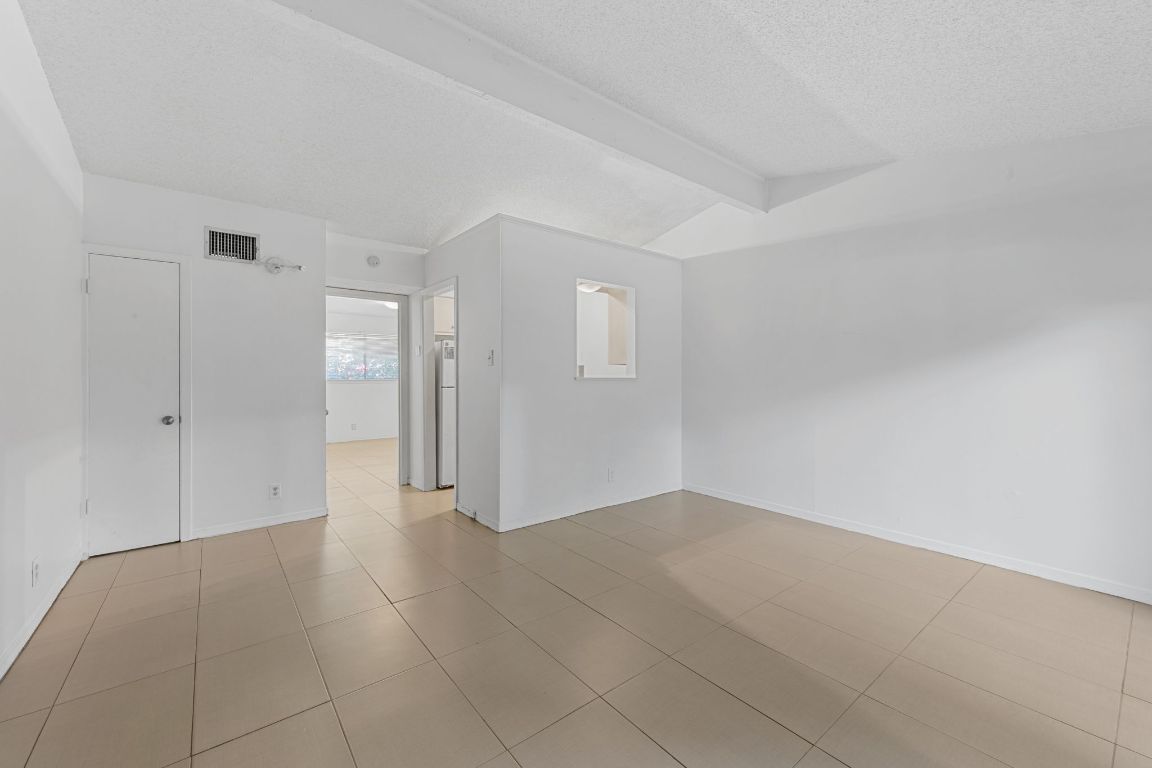 1907 Fairlawn Lane, Unit 3 Austin, TX 78704 - Photo 8 of 19