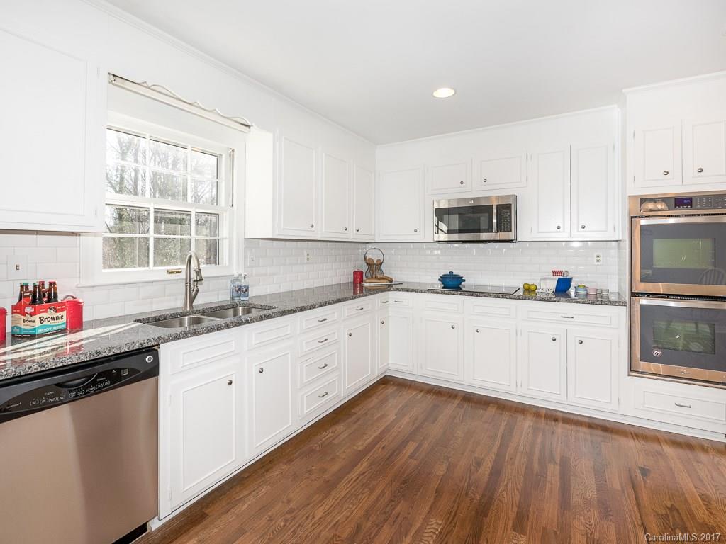 1011 Reverdy Lane Matthews, NC 28105 - Photo 2 of 19
