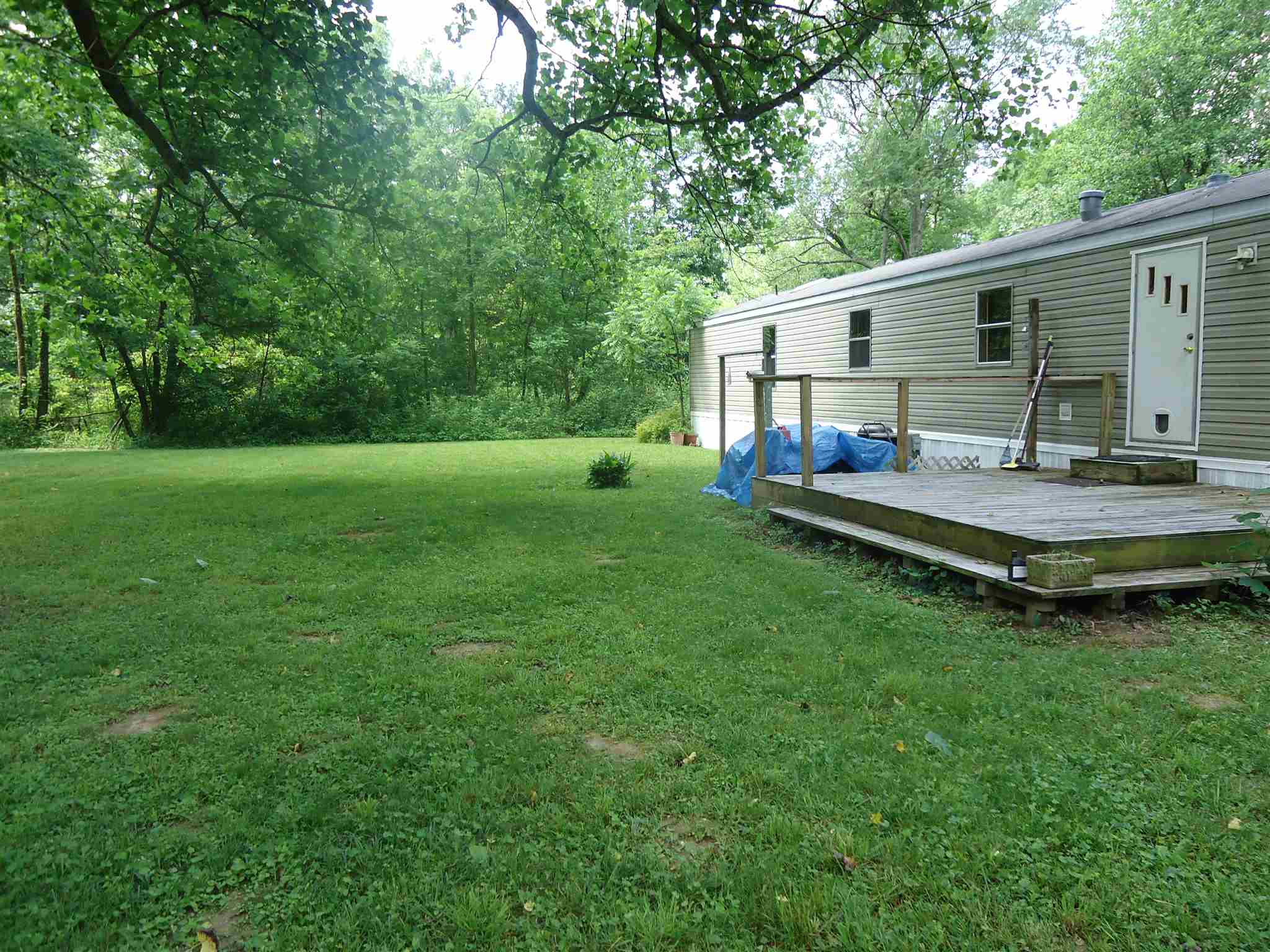 938 Palestine Road Bedford, IN 47421 - Photo 3 of 14