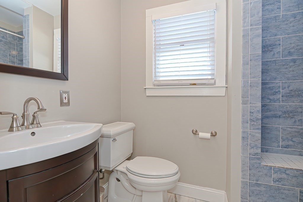 85 Moosehill Road Walpole, MA 02032 - Photo 20 of 42 Gallery Image 20