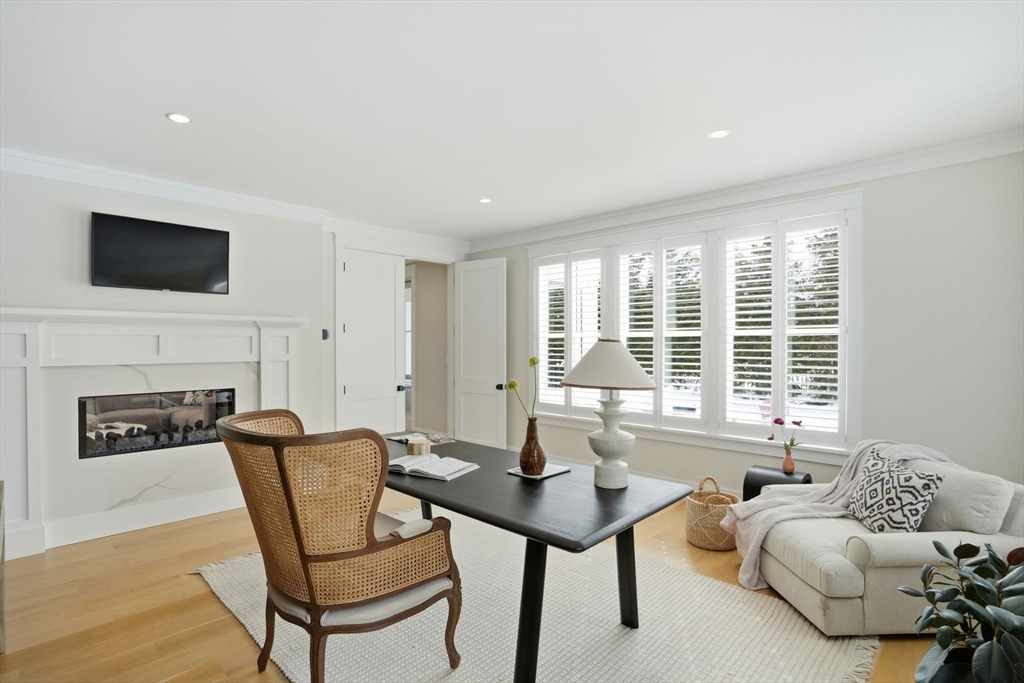 9 Pelham Road Lexington, MA 02421 - Photo 13 of 39 Gallery Image 13