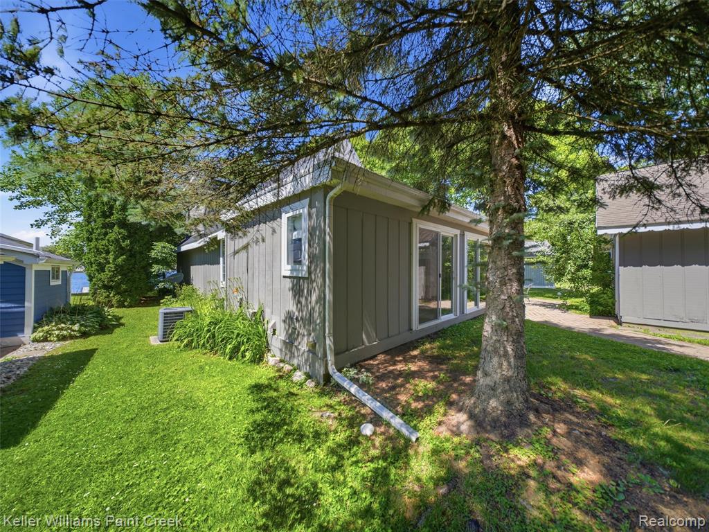 10435 Spring Street Fenton, MI 48430 - Photo 39 of 40