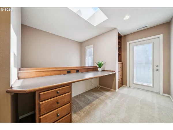 $490,000 | 6715 Northeast Rosebay Drive, Hillsboro, OR 97124