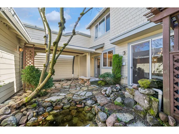 $490,000 | 6715 Northeast Rosebay Drive, Hillsboro, OR 97124