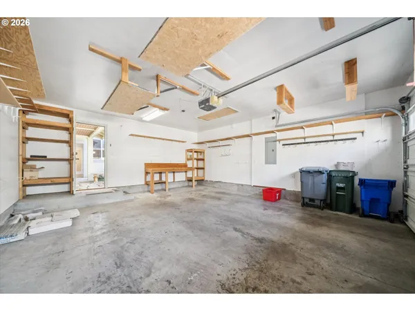 $490,000 | 6715 Northeast Rosebay Drive, Hillsboro, OR 97124