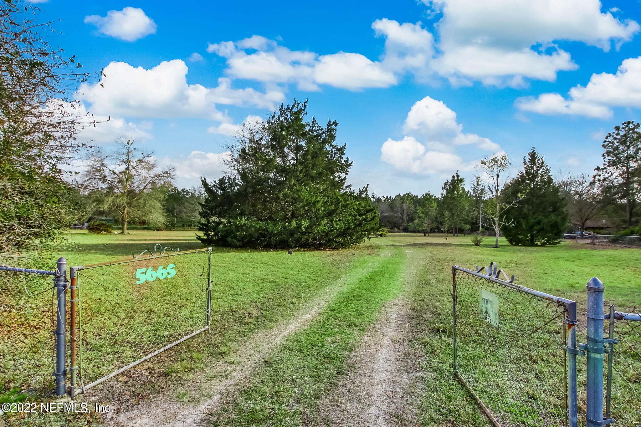 5665 Maverick Road Middleburg, FL 32068 - Photo 4 of 46 Entry Gate