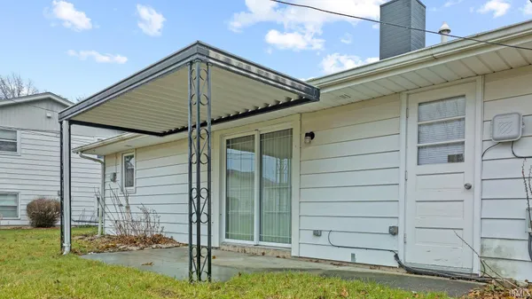 $1,300 | 3409 Collegiate Court, Fort Wayne, IN 46805
