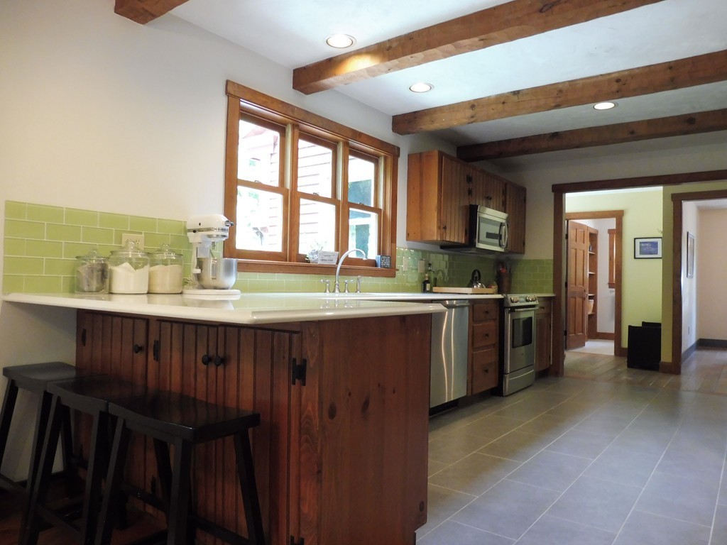 75 Hunting Hill Road Lunenburg, MA 01462 - Photo 3 of 30