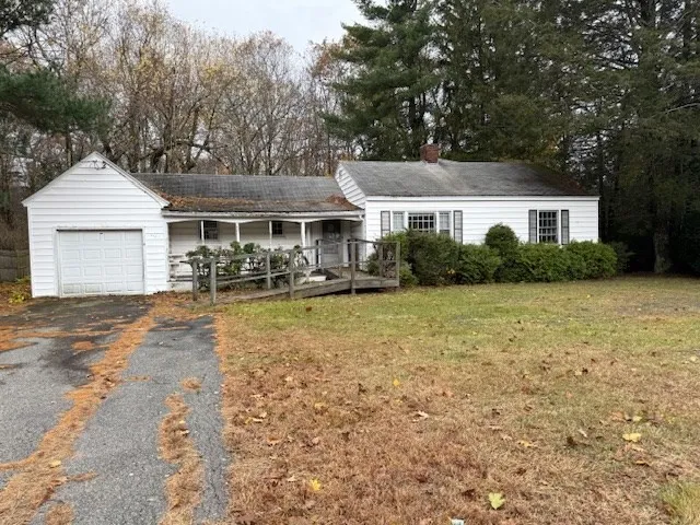 $300,000 | 309 Pleasant Street, Paxton, MA 01612