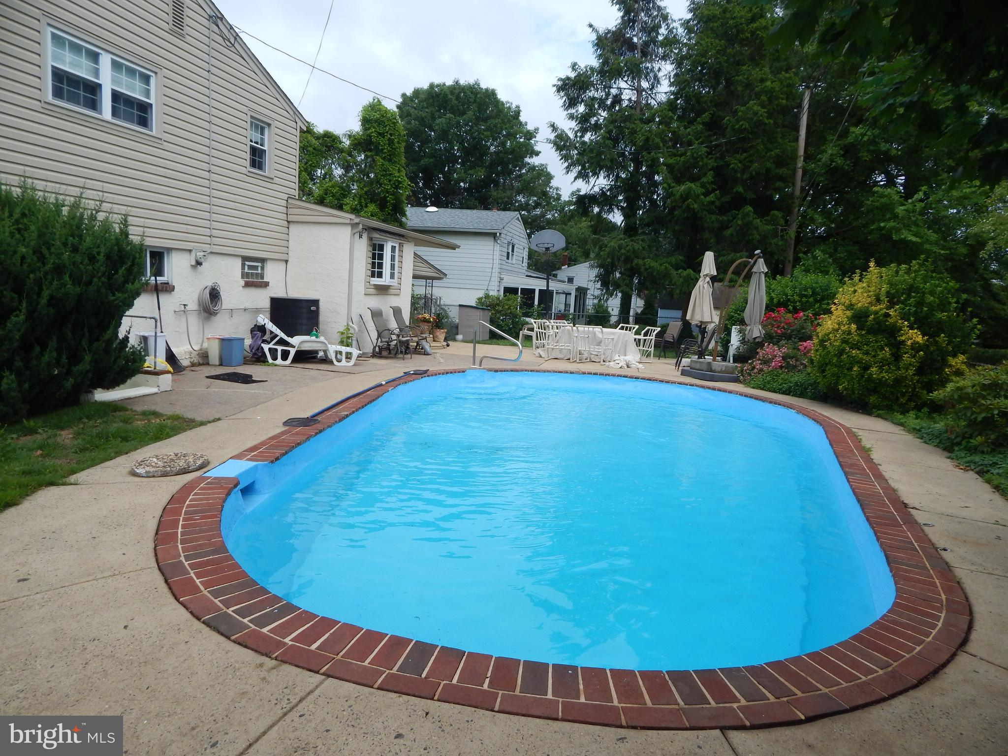 3902 Dorchester Road Philadelphia, PA 19154 - Photo 20 of 24 Pool
